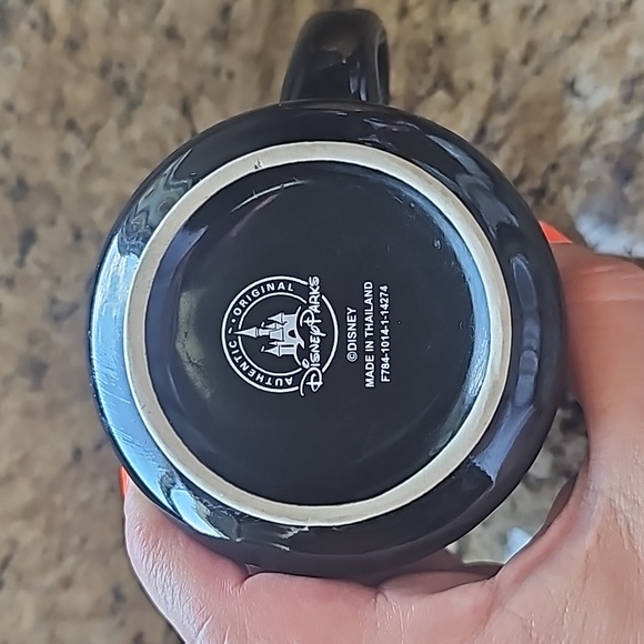 Disney Minnie Mouse Rockabilly mug - Picture 4 of 5